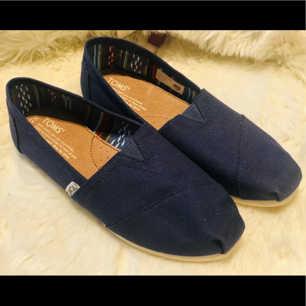 TOMS shoes